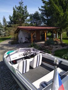Motorový člun - 3