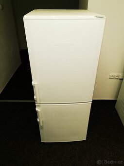 Prodám lednici liebher - 3
