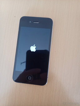 Apple iPhone 4 - 3
