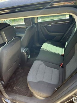 Vw passat B7 1.6tdi NA OPRAVU - 3