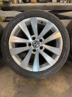 Volkswagen Golf R17 - Leštěné Alu disky - 3