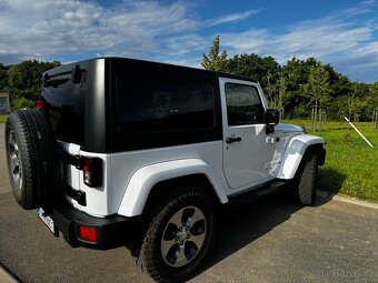 JEEP WRANGLER SAHARA 2.8 nafta, rok 2019 - 3