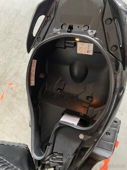 Suzuki Burgman 125 - 3