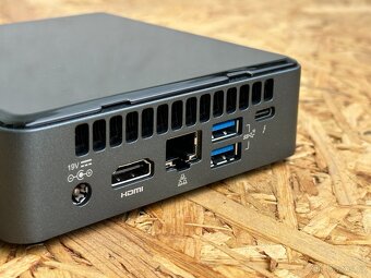 Intel NUC 8i5BEK ( 4 jádro i5 8.gen / M.2 / Iris 655 ) - 3