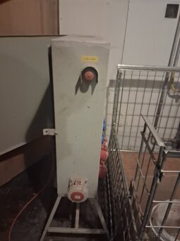 Velký stavební elektro. rozvaděč 220V,380V - 3
