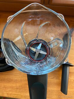 Skleněný smoothie mixér BOSCH MUZ9MX2 - 3