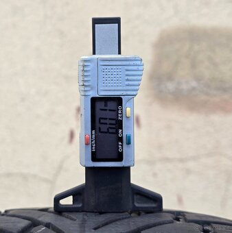 2ks ZIMNÍCH PNEUMATIK NOKIAN 235/55 R18 104H XL - 3