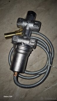 TEPLOTNÍ POJIŠŤOVACÍ VENTIL 1/2" - 3