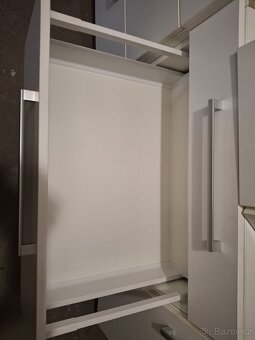 Kuchyňská linka se spotřebiči - 3