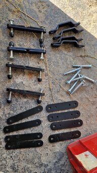 Držáky Front Runner TBMK010 pro střešní stan - 3