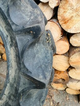 Traktorové pneu 11,2-24 - 3