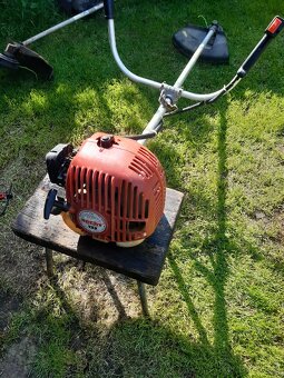 Křovinořez Hecht 132 - 3