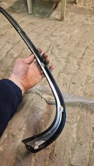 BMW E34 - okapnicka - 3