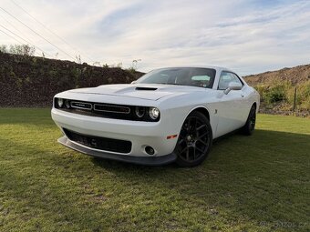 Dodge Challenger Scat Pack R/T 6.4 - 3