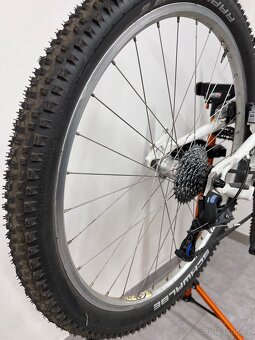 Horské Celoodpružené kolo GIANT Warp - 3