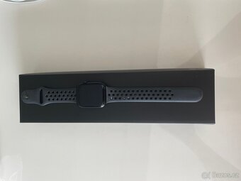 Nike Apple Watch Series 7 45mm Black - 3