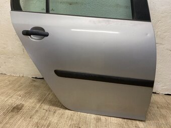 VW GOLF 5 2003-2008 - PRAVÉ ZADNÍ DVEŘE KOMPLETNÍ LA7W - 3