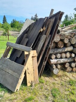 Dřevo kůlny - 3