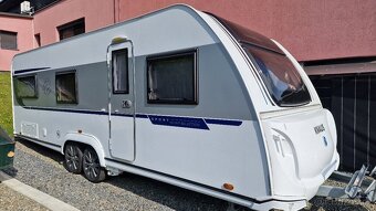 Obytny karavan KNAUS KWT - 3