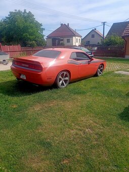 Dodge Challenger - 3