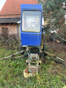 Prodám nakladač UNHZ 750, - 3