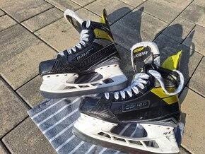 Brusle Bauer S3 - 3