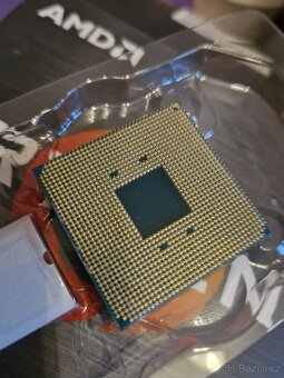 AMD Ryzen 3 1200 + základní chladič - 3