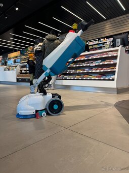 Podlahový myci stroj LIA PRO I. - 3