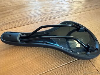 Sedlo Triban Gravel – nové, nepoužité - 3