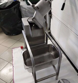 Robot Coupe CL 55 (krouhač zeleniny) - 3