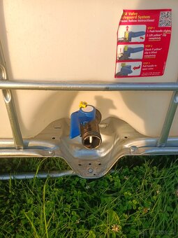 IBC nádrž kontejner 1000l - 3