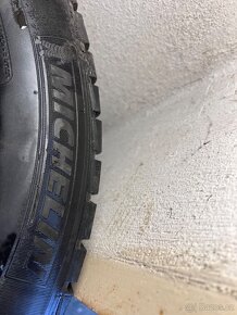 Pneu - 3