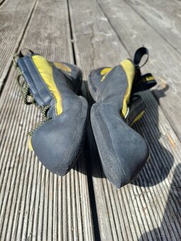 Lezečky miura 38 - 3