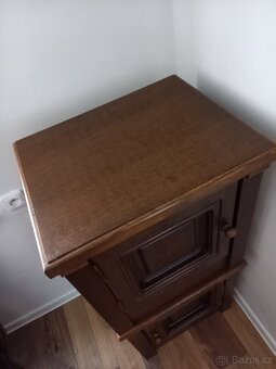Dubové rustikální noční stolky - 3