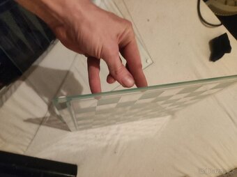 Skleněná šachovnice, a mlýn - 3