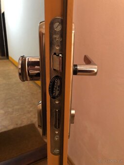 Vchodové dveře do bytu - 3