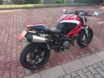 Ducati Monster 796 2011 - 3