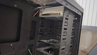 Počítačová skřín, Case - 3