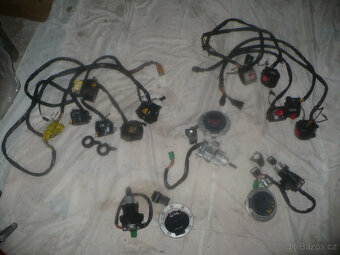 suzuki SV 650 r. 01-díly ze tří kusů - 3