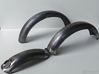 Blatník JAWA 250 a 350 Pérák - 3