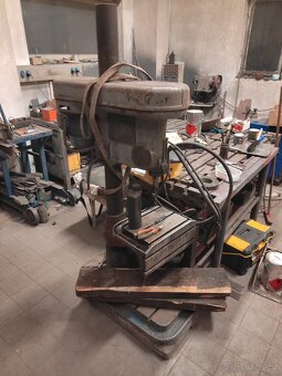 Sloupová vrtačka VS16 - 3