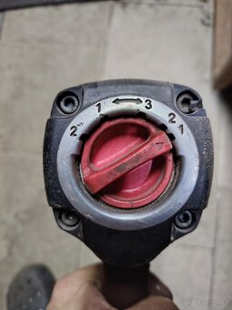 Pneumatický rázový utahovák - 3