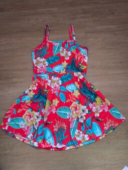 Dívčí šaty na raminkach - 3