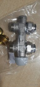 HERZ Ventil termostatický středový 1/2“ x EK přímý - 3