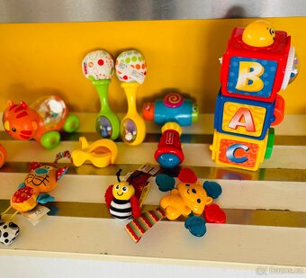 Velká interaktivní sada hraček značky Fisher Price - 3