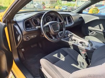 Dodge Challenger - 3