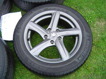 4XLETNÍ HLINÍKOVÁ KOLA ŠKODA OCTAVIA III,II 205/55 R16 .TOP. - 3