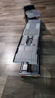 Mercedes autotransporter 1:18 NZG - 3