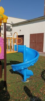 nové venkovní hřiště pro děti do 8 let. - 3