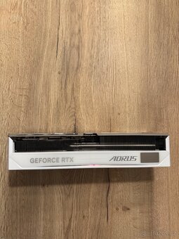 GIGABYTE Aorus Master RTX 5080 ICE - 3